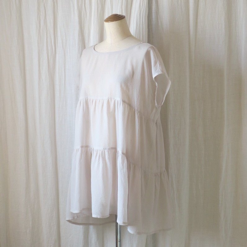 【sale】コットンシフォンのティアードチュニック(ライトグレー）