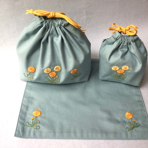 kei　ランチョンマット　お弁当袋　りぼん刺繍生地　防災頭巾カバー kei様 専用 ランチョンマット お弁当袋 りぼん刺繍生地 防災頭巾