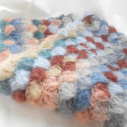 新作スヌード　モヘヤ　スペイン製毛糸の模様編み 5枚目の画像