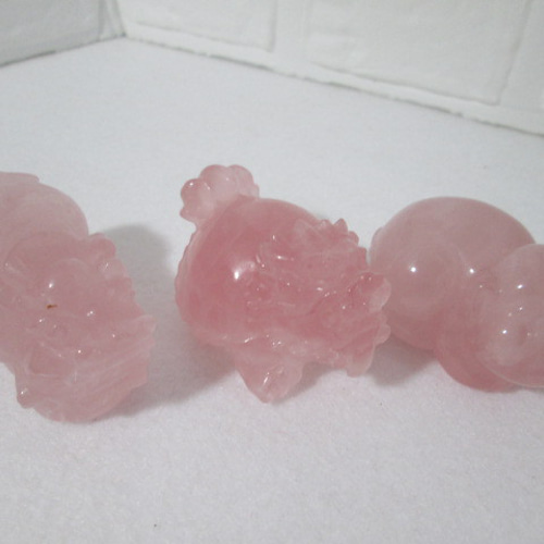 No.F-24 天然石 置物 ローズクォーツ神獣 ヒキュウ ロングイ ブタ 3種