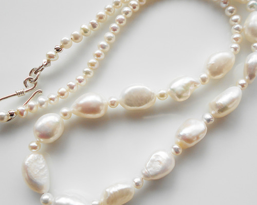 やまえり淡水バロックパール　ホワイト29㍉スワンペンダントBEN709 やまえり淡水バロックパール ホワイト29㍉スワンペンダントBEN709 やま