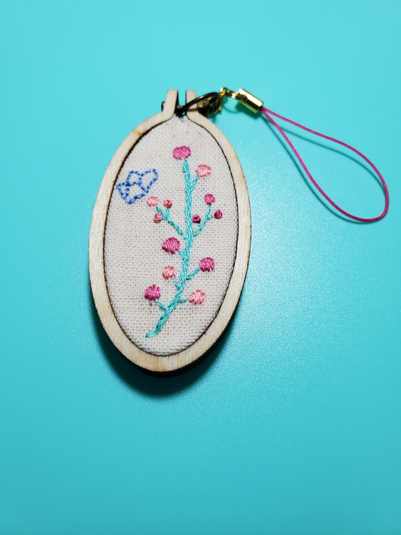 木枠の刺繍キーホルダー その他アクセサリー Spica 通販 15446985