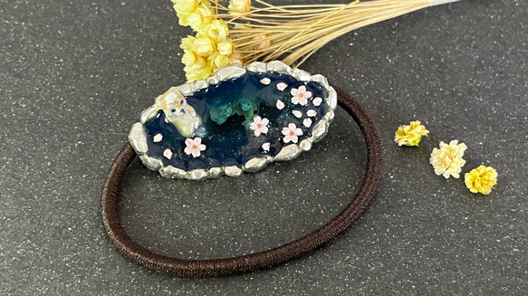 【春と柴犬のヘアゴム】タビシバ 秘湯めぐり〜夜桜の湯〜 2枚目の画像