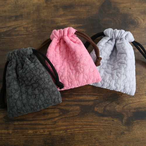 ヌビ生地♡刺繍巾着バック/生成り×合皮 りんご狩り ヌビ