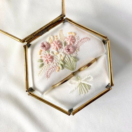 【りん様オーダー専用ページ】リネン刺繍 刺繍リングピローNo.059 アロマブーケ リングピロー ネルネルテルネ