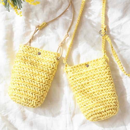 スマホポシェット（ミモザの模様）