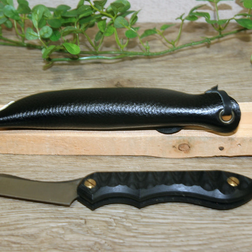 手打ち 弘重作 狩猟刀／ハンドメイド ナイフ 革ケース付き 手打ち 弘重作 狩猟刀／ハンドメイド ナイフ 革ケース付き