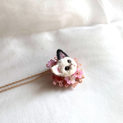 猫と桜のブローチ兼ペンダント 7枚目の画像