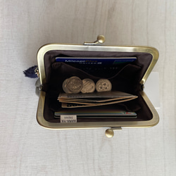 ビンテージ風合いのスタイリッシュな がま口財布 (内ポケット付き）タッセル付き 7枚目の画像