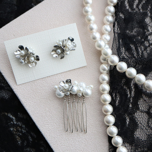 セット】13種から選べるブローチとパールのネックレス ブローチ カエデ