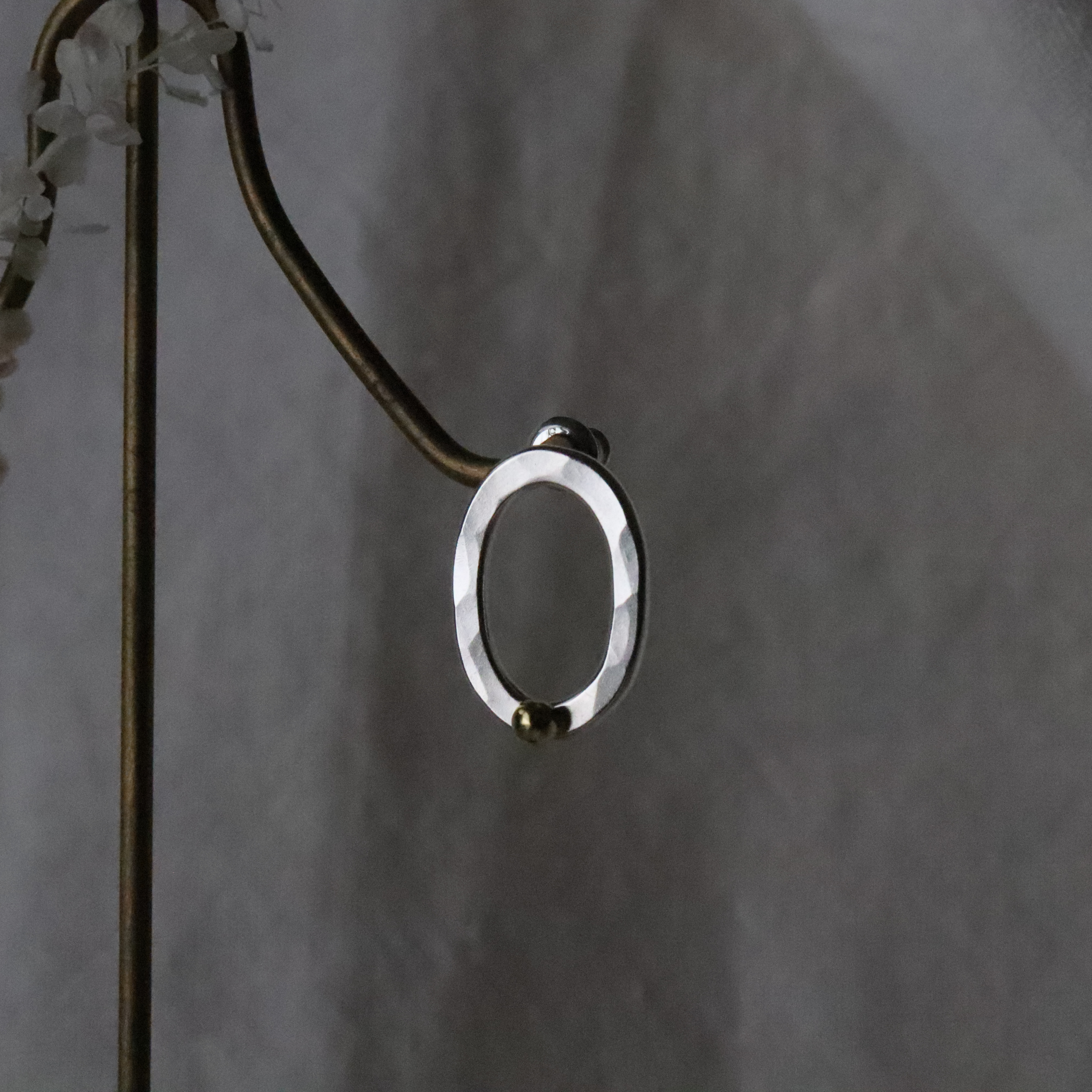 freckle. 【rintorin 凛と鈴】 silver/真鍮/両耳用/オーバルピアス/silverピアス/受注制作