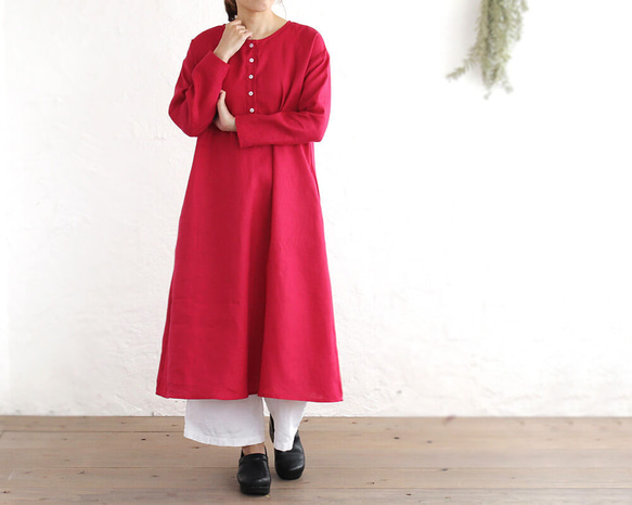 亞麻庫爾塔風格連身裙長袖（草莓紅）OP27。 第1張的照片