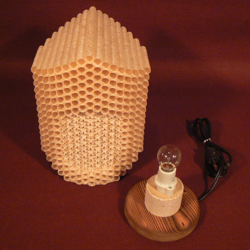 和紙の手作りランプシェード　美濃和紙使用　[ 趣 ] 7-1　癒しの一点物作品 和紙の手作りランプシェード 美濃和紙使用 [層] 7-1 どこにも