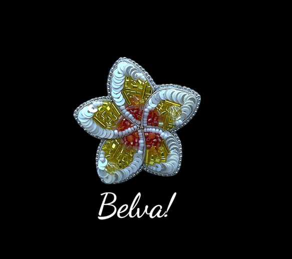 ビーズ刺繍のブローチ　-プルメリア　花- flower 1枚目の画像