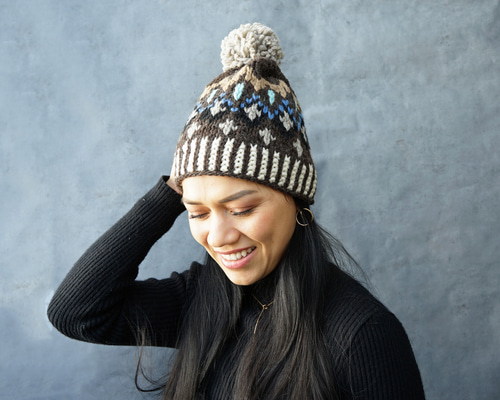 VENICEW グレー Pigtail ビーニー ニット帽 編み込み VENICEW グレー Pigtail ビーニー ニット帽 編み込み - メルカリ