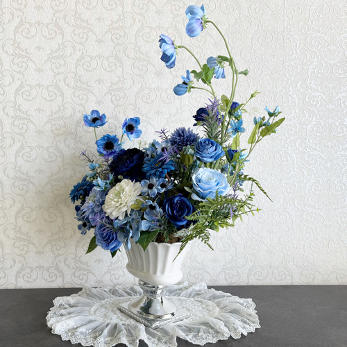 花　フラワー　水彩画　ブルー　ピンク　アートフラワー　青　フラワーアレンジメント ピンクと水色のフラワーアレンジメント[21002004540]の写真