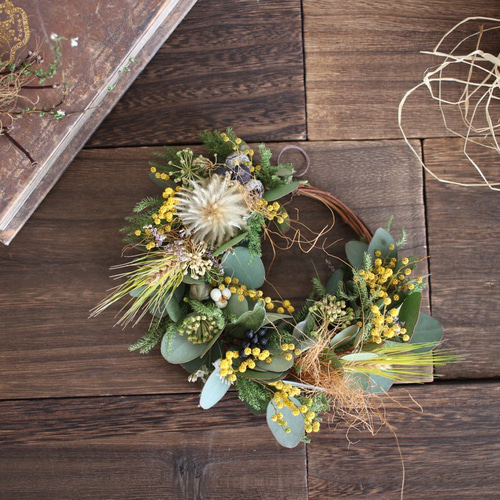ミモザと春の花摘みハーフリース✳︎ドライフラワー◎16センチ