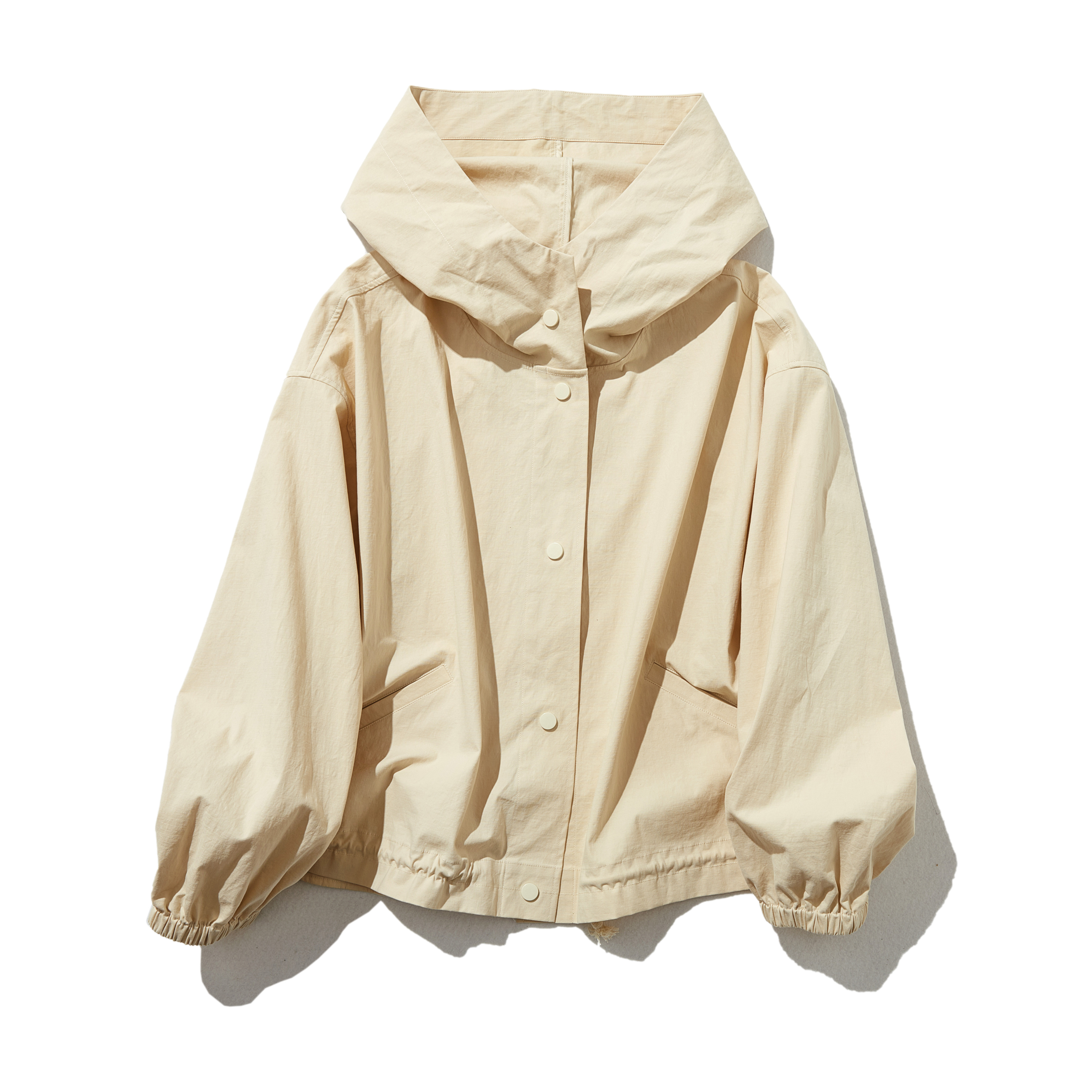 理想的なドルマンブルゾン。コットン100％　ライトアウター　ベージュ230206-1