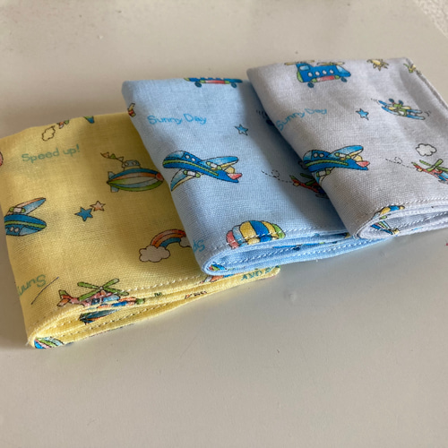 受注製作※送料無料】ハンドメイド ガーゼハンカチ 16×16 飛行機 3枚  
