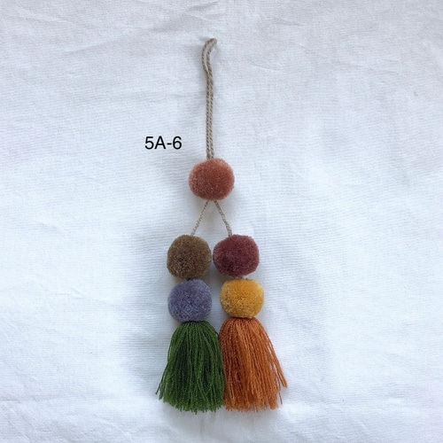 メキシコ/毛糸】ポンポンチャームM（アースカラー） バッグチャーム