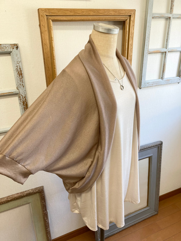 促銷價 ★ 適合成人的可愛❤️ 蝙蝠袖波羅衣帶閃光（摩卡） 尺寸自由 M - L 第3張的照片