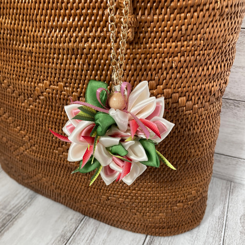 NEW！ハワイアンリボンレイ プルメリアバッグチャーム アンティーク