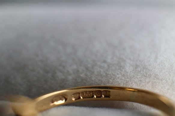 英国 1979年 ゴールド リング 指輪 レディース 天然 ルビー ダイアモンド 純金率 宝石 375 J62 10枚目の画像