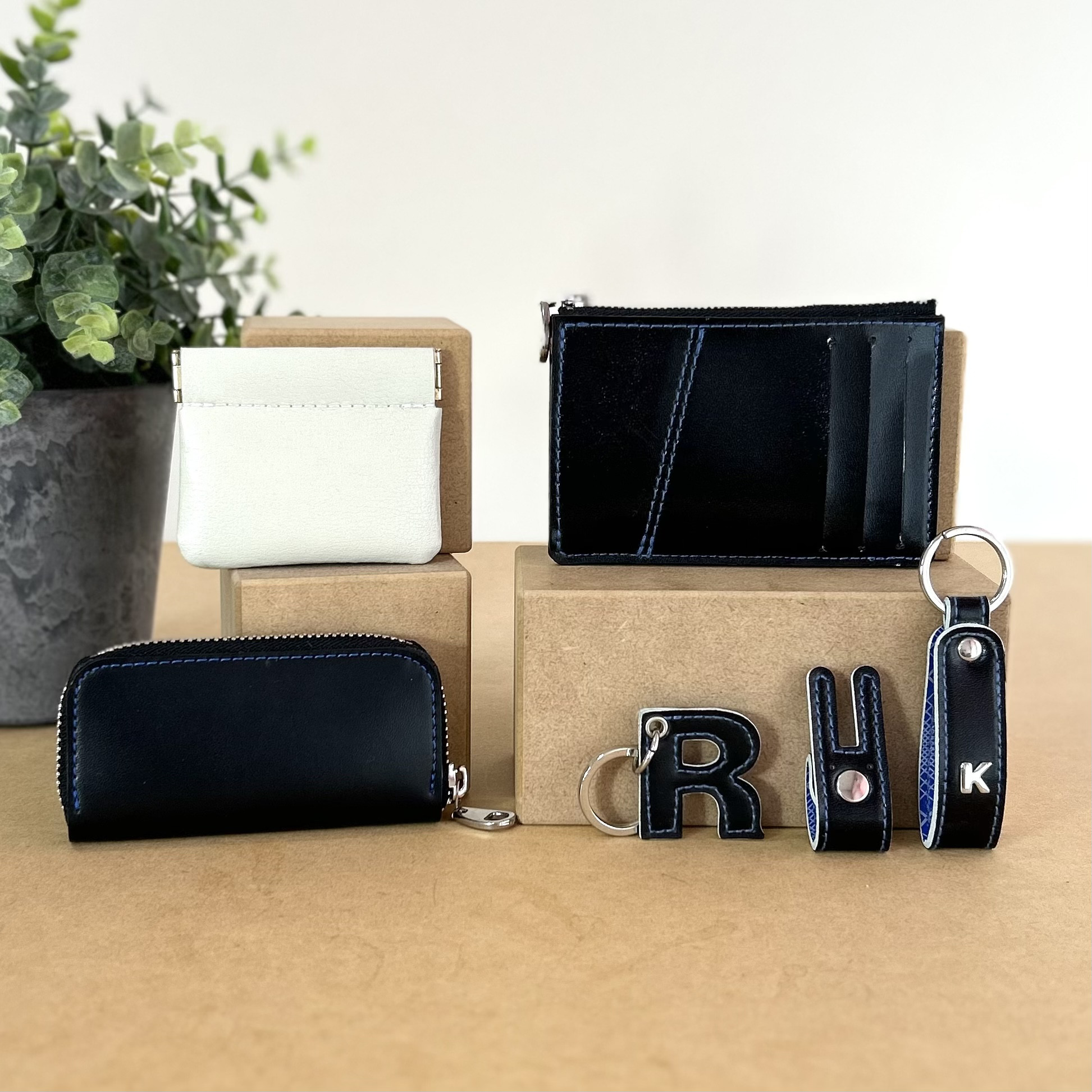 『フラグメントケースと選べる小物セット』　〜6年間大切に使われたランドセルをリメイクいたします〜