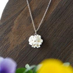 【りさ】No.268　レジンペンダント☆薔薇×かすみ草 産地直送 オザキノウエン カスミソウ 花束 | 送料無料 HitoHana
