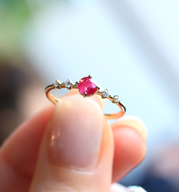 紅寶石和鑽石 K18 戒指圓形切割 ~Ello Lily~ 七月生日石 第4張的照片