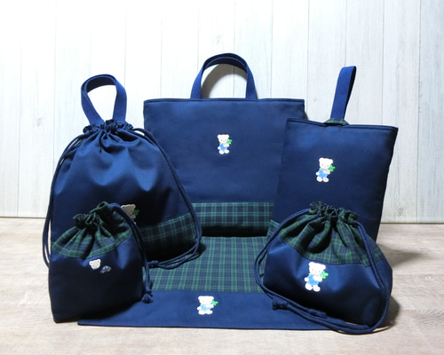 ファミリアワッペン付き《クロバー》 6点セット入学入園 レッスン