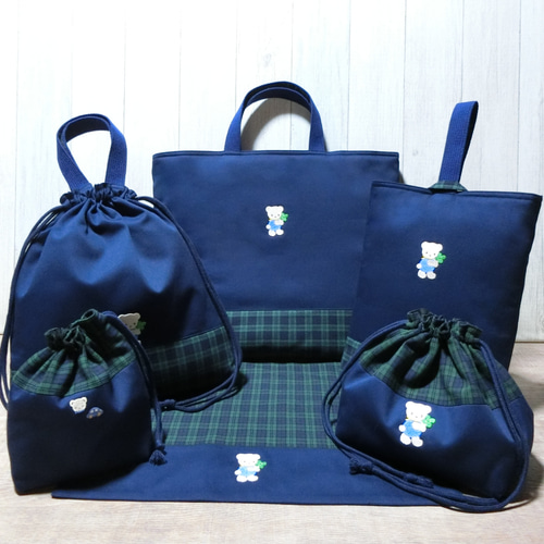 ファミリアワッペン付き《クロバー》 6点セット入学入園 レッスン