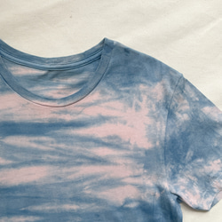 送料無料 " 朝焼けの海で " 藍染め 泥染め　絞り染め　オーガニックコットンTシャツ 4枚目の画像