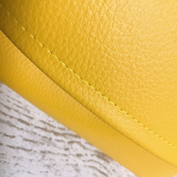 黄色 イエロー ソフトパック ティッシュケース　マスクケース　フェイクレザー 合皮 エコティッシュケース スタイリッシュ 3枚目の画像