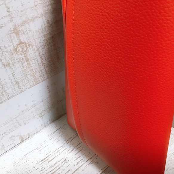 赤 レッド ソフトパック ティッシュケース　マスクケース　フェイクレザー 合皮 エコティッシュケース ビビッドカラー 4枚目の画像