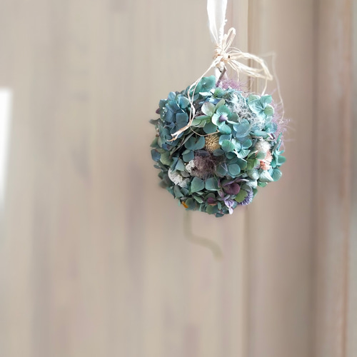 秋色紫陽花とスモークツリードライフラワーのフラワーボール 秋色紫陽花とスモークツリードライフラワーのフラワーボール