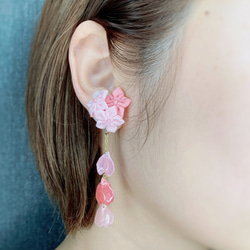 【儚く散ってゆく】桜の花のイヤリング・ピアス 5枚目の画像