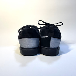 時尚不對稱雙色圍巾運動鞋（黑色 x 銀色）22.5cm〜25.0cm 第8張的照片
