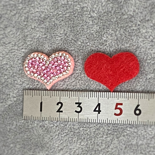 ハートモチーフ フェルト ワッペン お好きなカラーを2個 ワッペン