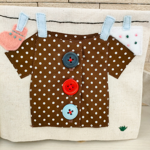 布絵本ボタン遊び 布絵本ボタン遊び