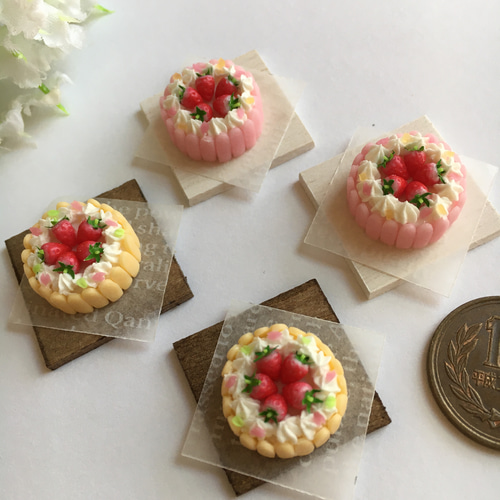 桜と苺のシャルロットケーキ(ピンク) その他置物 B&R手作り工房 通販