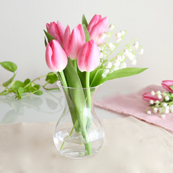 《ずっと咲いてる》かわいいピンクチューリップとスズラン（無料ギフトラッピング） 4枚目の画像