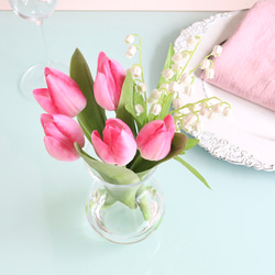 「永遠盛開」可愛的粉紅色鬱金香和鈴蘭（免費禮品包裝） 第5張的照片