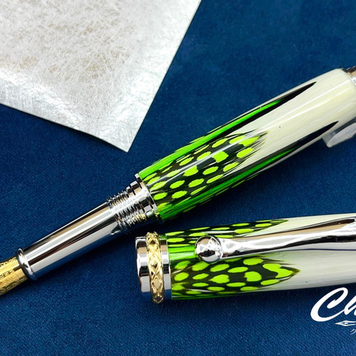 本物の鳥の羽を入れたペン ペン・筆記用具 chriselle 通販 15458167