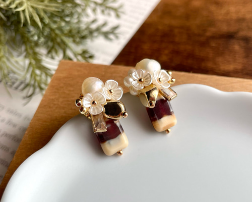 ガラスのフラワーブーケピアスガーデンピンク