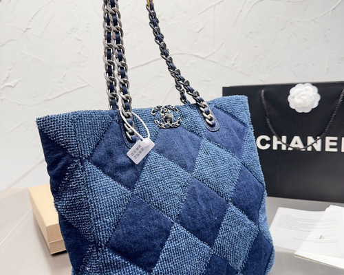 CHANEL シャネル トートバッグ 水色(総柄) - 4500125E0042 楽天市場】ブルー 青（ブランドシャネル）（トートバッグ