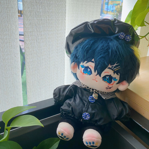 青い髪のぬいぐるみ Vtuber ぬいぐるみ 青い髪のキャラクター - メルカリ