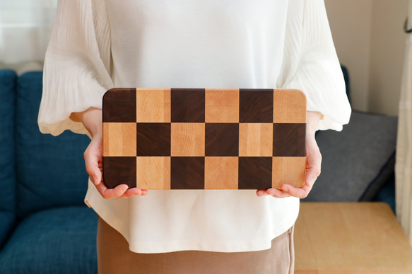 究極のエンドグレインカッティングボード 【チェッカーミニ】Endgrain Cutting Board 1枚目の画像