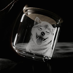 【寵物紀念】 客製玻璃雕 |中 | 可攜 寵物骨灰罐 客定手工肖像/刻字 第1張的照片