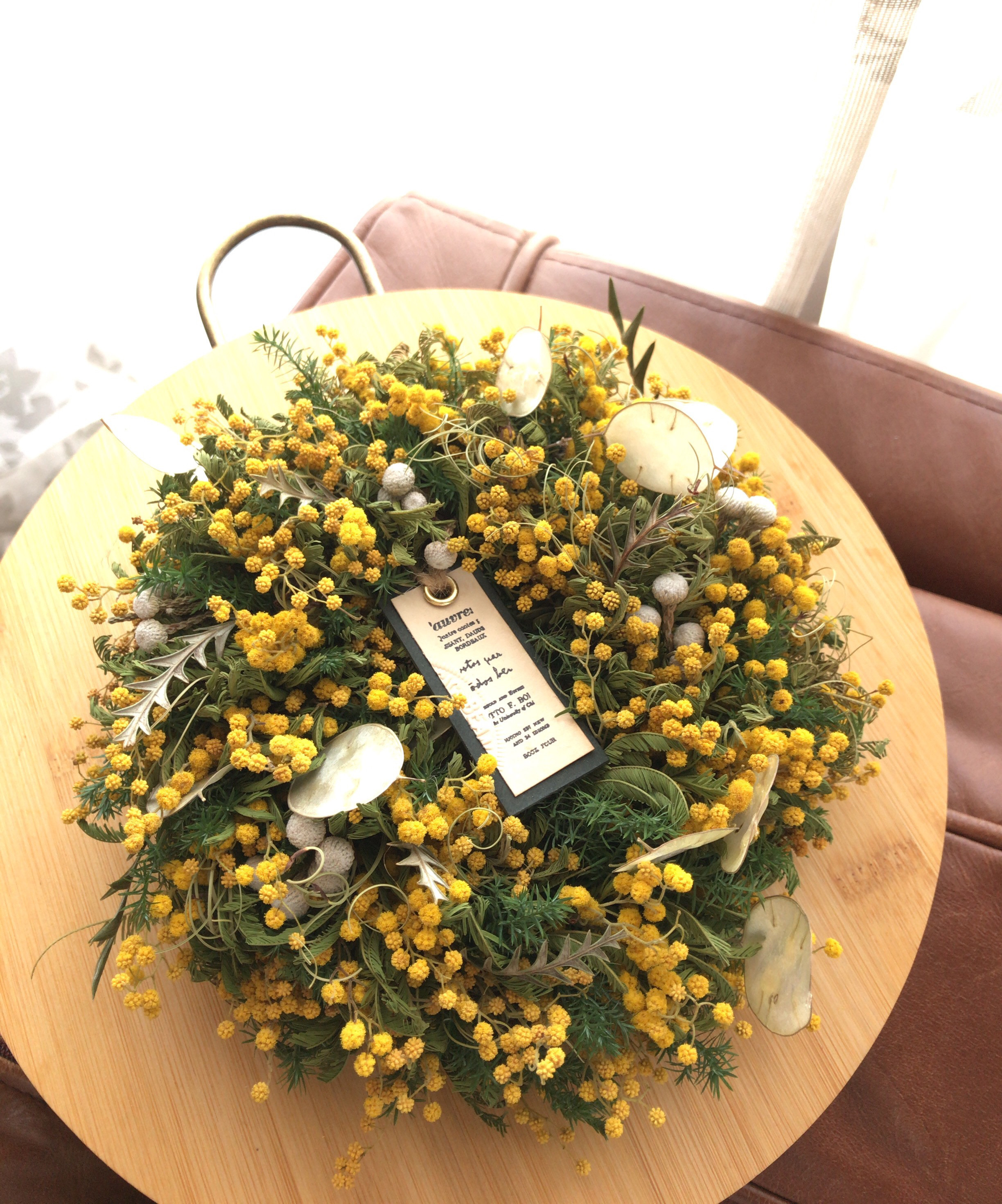 ミモザ　イタリア産ミランドールとルナリアのハーフリース　グレビレア　春 ミモザ イタリア産ミランドールとルナリアのハーフリース